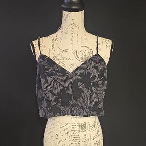 Universal Thread Black and Cream Knit Top